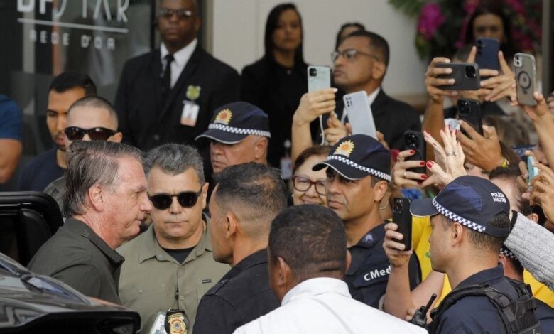 Bolsonaro sai da prisão domiciliária para realizar procedimentos médicos