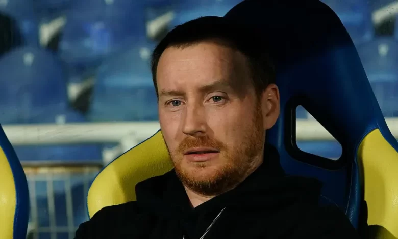 Ian Cathro lúcido sobre arbitragem no Estoril-Sporting: "Chorar muito..."