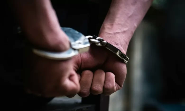 Mulher obrigada a casar com padrasto sujeitou-se a 20 anos de abusos