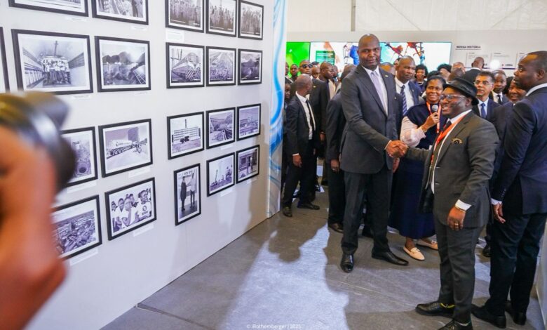 PR enaltece a exposição "Memória e o Futuro do Sector Empresarial do Estado" patente na FACIM 2025