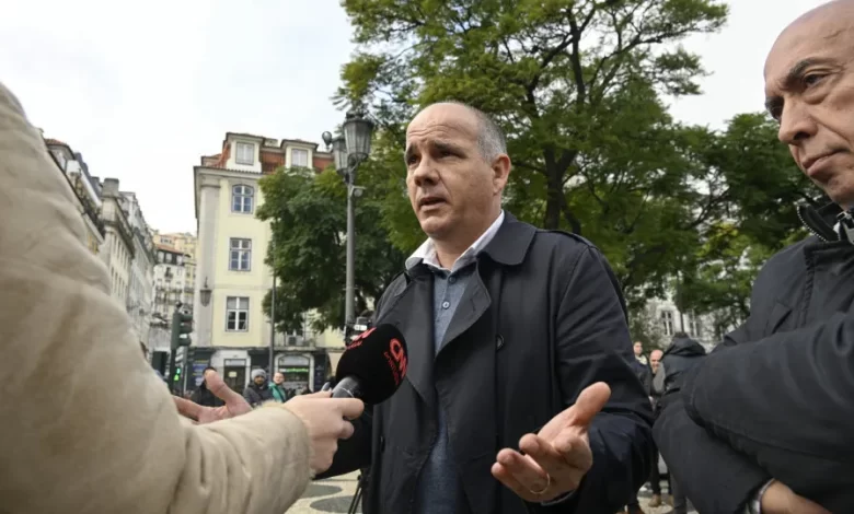 Raimundo acusa adversários de "simularem arrufos" mas convergirem no essencial