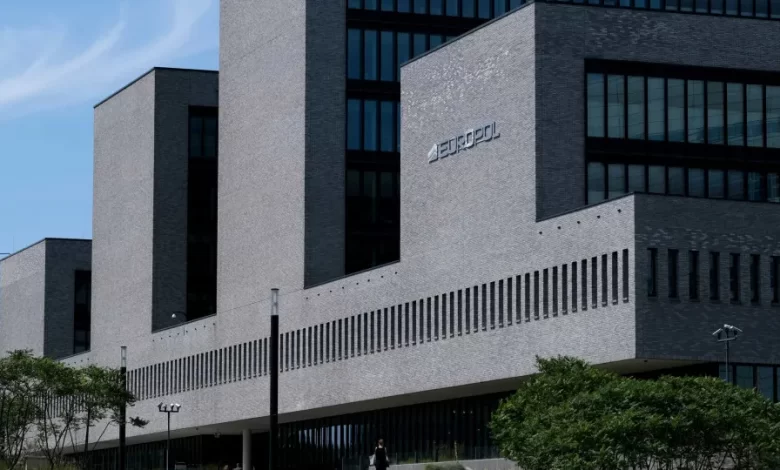 UE aceita fornecer à Europol mais recursos para combater tráfico humano