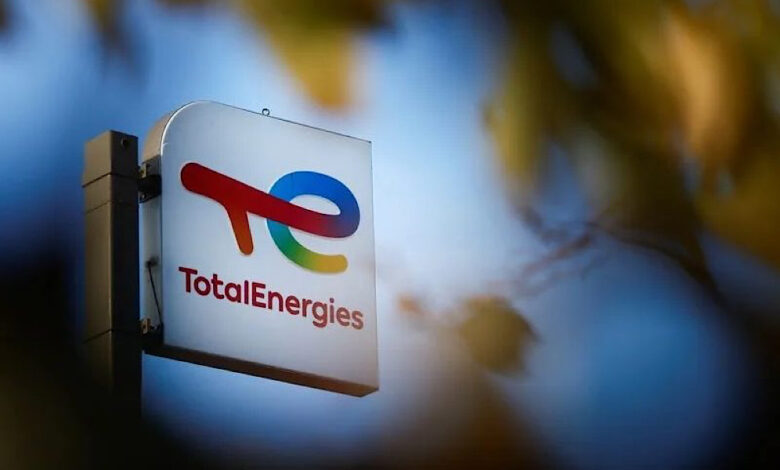 A TotalEnergia anuncia levantamento da “força maior”.