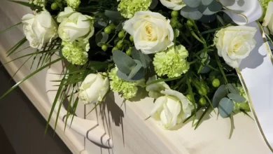Agentes funerários chamados por causa de corpo são detidos... por furto