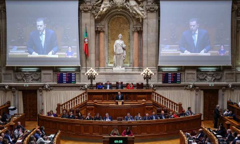 Aumento permanente de pensões? Montenegro recusa proposta de Carneiro