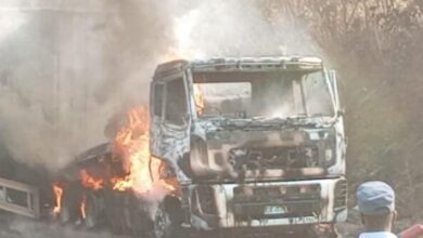 EM VANDUZI: Camião cisterna arde e faz quatro mortos e 10 feridos graves