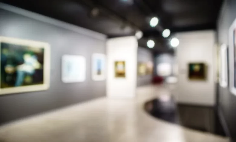 Exposição 'A Graça da Desgraça' sobre Mário Viegas até dezembro em Almada