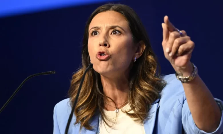 IL critica políticos populistas que usam "desespero das pessoas"