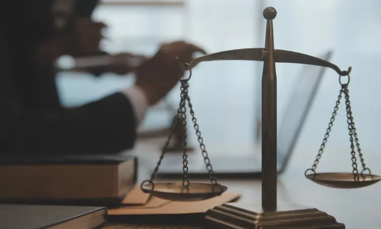 Itália. Detido suspeito de mentir sobre cegueira para arrecadar subsídios
