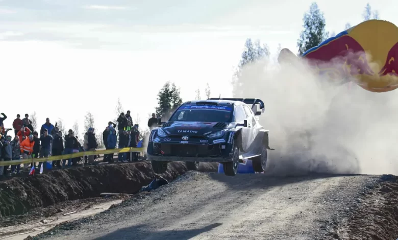 Kalle Rovanperä no comando após desistência de Sébastien Ogier no WRC