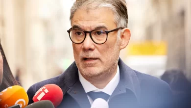 Líder socialista francês alerta para nova moção de censura