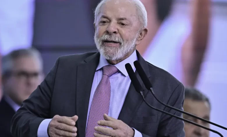 Lula vai "defender os interesses do Brasil" caso se encontre com Trump