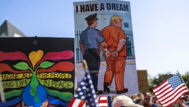 Milhões manifestam-se nos EUA contra autoritarismo de Trump
