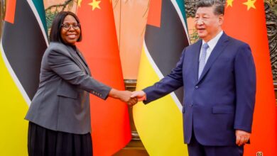 NA CONFERÊNCIA DE BEIJING: China doa cerca de 895 milhões de Meticais e perdoa juros de empréstimos ao país