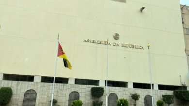 NO FACEBOOK: Conta falsa em nome da presidente da Assembleia da República