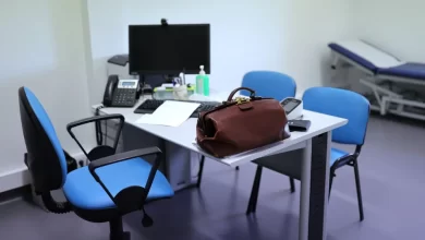 Nove em 10 centros de saúde com falta de material básico no último ano