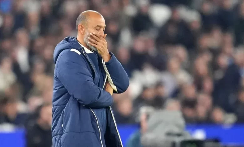 Pesadelo para NES. West Ham perde e volta a ser abandonado pelo adeptos