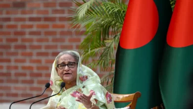 Procurador pede pena de morte para primeira-ministra deposta do Bangladesh