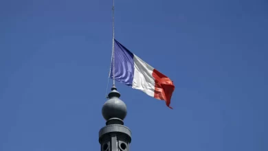 S&P revê em baixa rating da França e coloca-o ao nível de Portugal