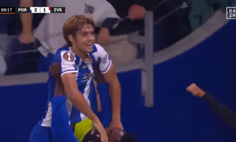 Samu e Rodrigo Mora recriam cena do 'Rei Leão' na vitória do FC Porto