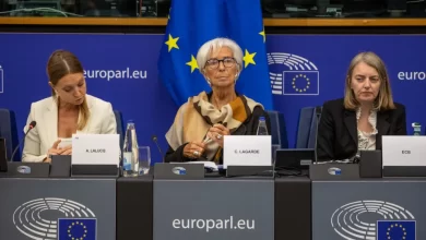 Todas as instâncias europeias "estão atentas" à situação em França