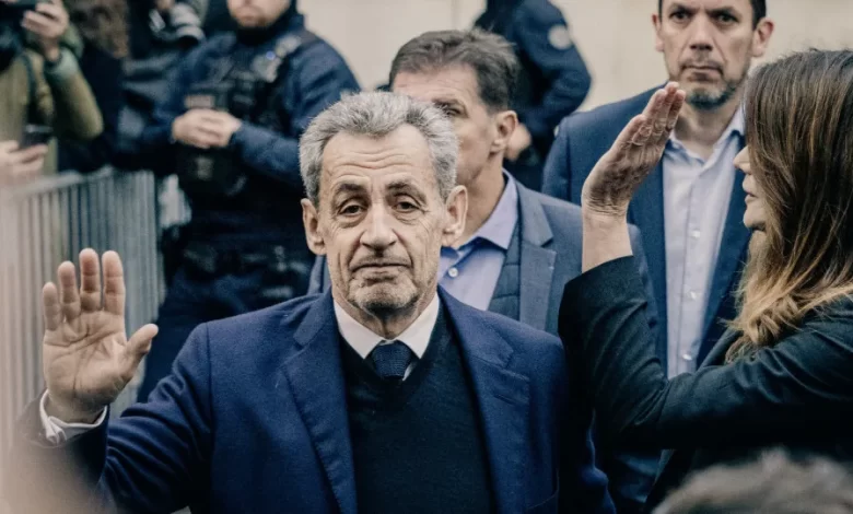Três reclusos detidos por ameaçarem Sarkozy de morte na prisão