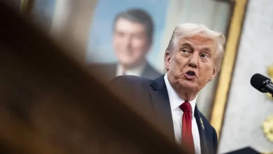 Trump afirma que forças dos EUA atacaram submarino de narcotráfico nas Caraíbas