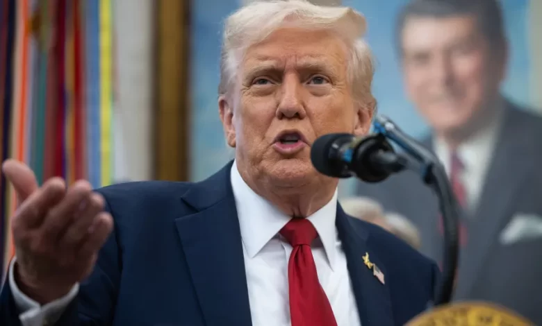 Trump anuncia acordo com Israel. Hamas diz que ataques continuam