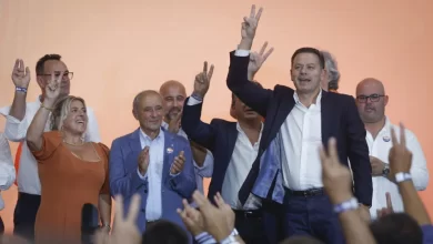 Vários dirigentes em campanha perto de Lisboa. PSD e PS mais a Norte