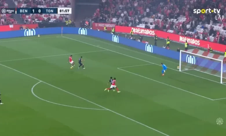 Veja o primeiro golo de Dodi Lukebakio pelo Benfica