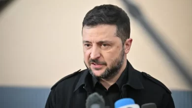 Zelensky queixa-se de novos bombardeamentos contra infraestruturas civis