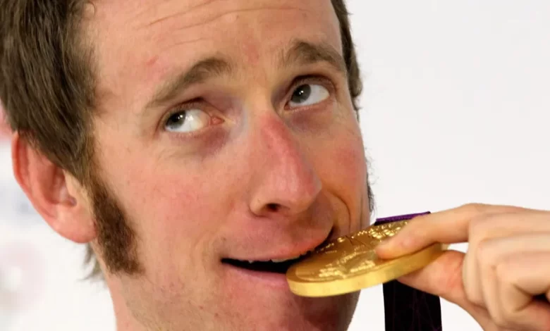 "Cheirei cocaína da minha medalha olímpica. Foi como urinar numa campa"