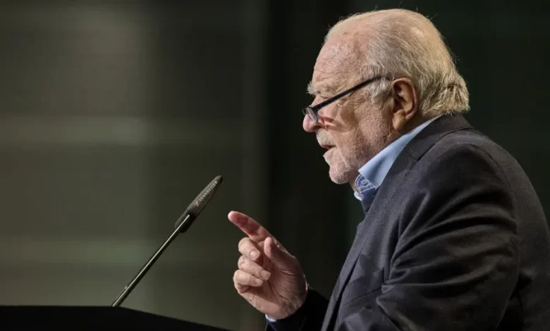 25 de Novembro? Mário Soares é "rosto político" e PS "partido dominante"