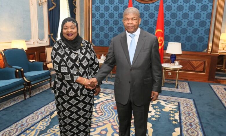 50 ANOS DA INDEPENDÊNCIA DE ANGOLA: Talapa recebida por João Lourenço