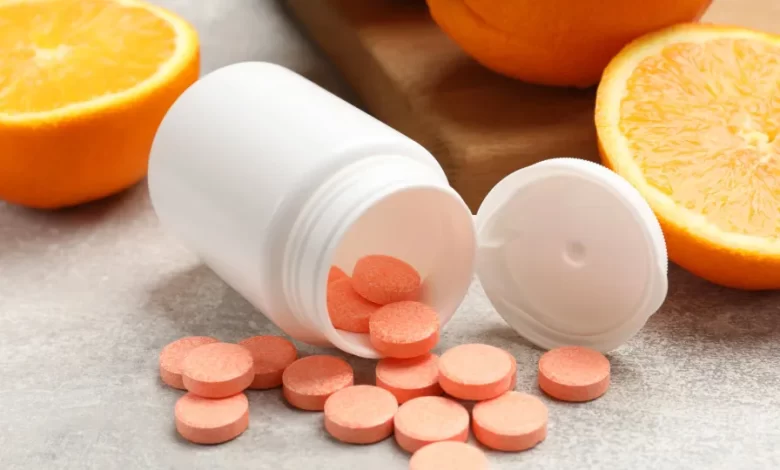 A vitamina C previne mesmo doenças em viagens? Nutricionista responde