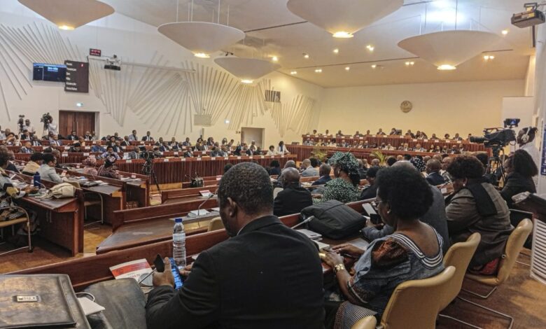 ASSEMBLEIA DA REPÚBLICA: Prossegue debate das informações do Governo