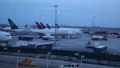Aeroporto JFK em Nova Iorque suspende operações por falta de controladores aéreos