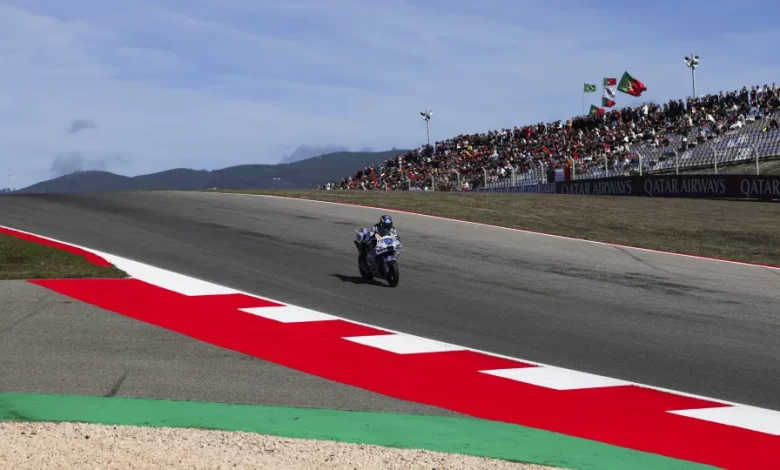 Alex Márquez vence sprint do GP de Portugal. Miguel Oliveira fica em 16.º
