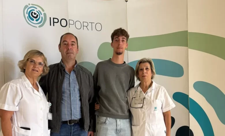 Aluno do 12.º ano doa "monitor" ao IPO do Porto. "Gesto solidário"