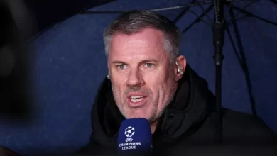 Após bebedeira, Carragher quis repetir graça… mas City e UEFA não deixam