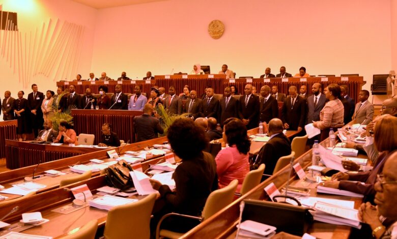Assembleia da República cria 50 ligas parlamentares