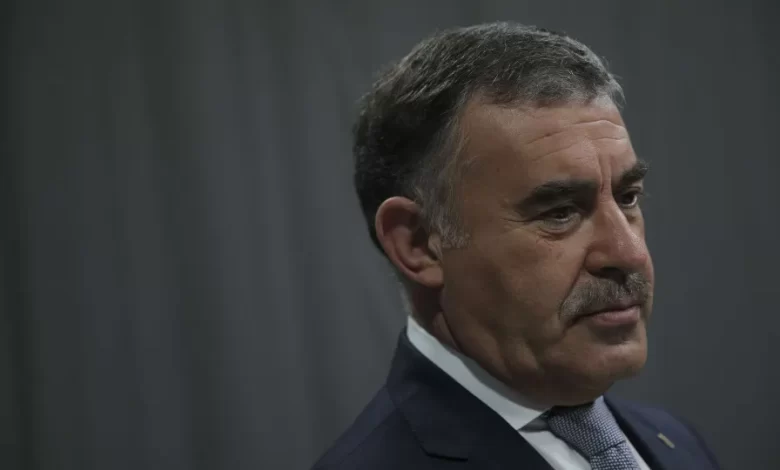 Atraso nos processos de nacionalidade? Governo garante reforço de pessoal