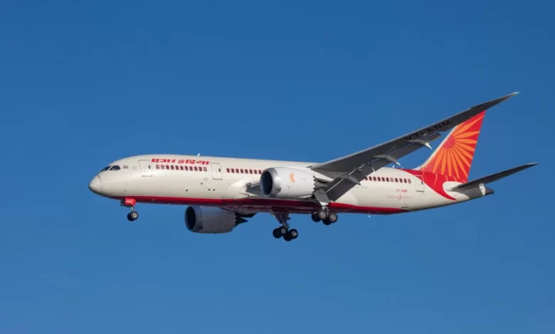 Avião da Air India aterra de emergência devido a ameaça de bomba
