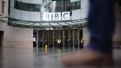 BBC pede desculpas a Trump por edição enganosa mas rejeita difamação