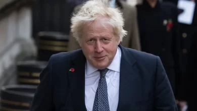 Boris Johnson critica relatório sobre a Covid-19: "Completamente confuso"