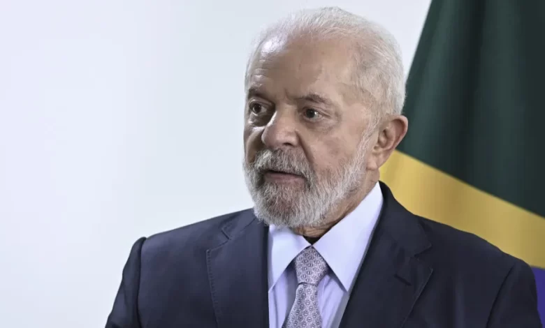 COP30: Lula visita obras no porto de Belém onde vão atracar hotéis flutuantes