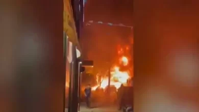 Carro explode em Nova Iorque e deixa 7 bombeiros feridos. Há imagens