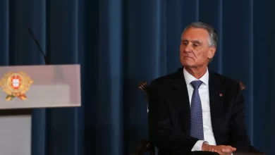 Cavaco apoia Mendes e diz que Gouveia e Melo "não possui competências"