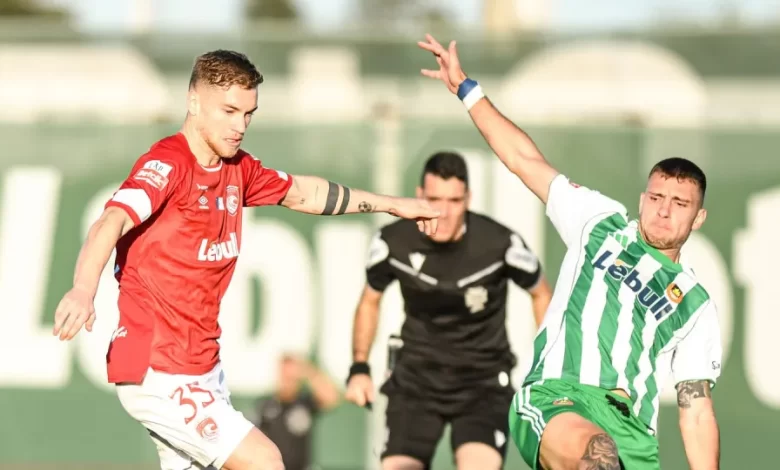 Clayton a falhar e a marcar no empate entre Rio Ave e Santa Clara