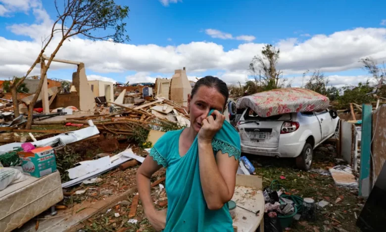 Decretada calamidade devido a tornado que causou seis mortos no Brasil